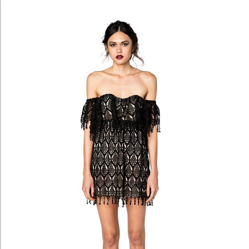 Stone cold fox Iowa off the shoulder dress